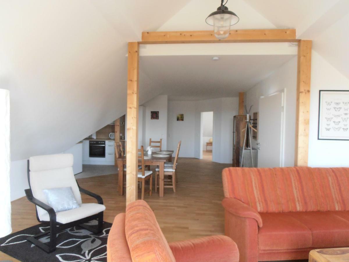 Ferienwohnung Am Kirchberg Jois Bagian luar foto
